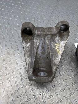 10-15 Camaro SS 6.2L Engine Pair Driver LH Passenger RH Motor Mounts OEM 1182812