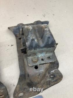 1973 1981 1987 1991 Chevrolet Gmc C30 C35 2wd Engine Frame Mount Mounts Perches