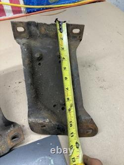 1973 1981 1987 1991 Chevrolet Gmc C30 C35 2wd Engine Frame Mount Mounts Perches
