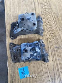 1973-87 CHEVY C10 C30 TRUCK ENGINE FRAME MOUNT BRACKET Stands 2WD Sbc Bbc Motor