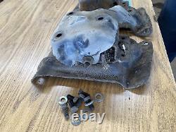 1973-87 CHEVY C10 C30 TRUCK ENGINE FRAME MOUNT BRACKET Stands 2WD Sbc Bbc Motor