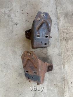 1973-87 Chevy GMC 4wd MOTOR MOUNT FRAME STANDS engine bracket 73-91 K5 Suburban