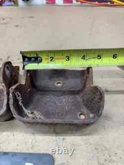 1988 1992 CHEVROLET GMC TRUCK Silverado K1500 SBC ENGINE MOUNT BRACKETS CLAMSHEL