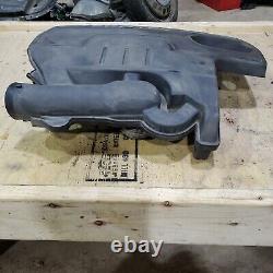 2009 Chevrolet Malibu Engine Cover 25842350