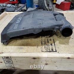 2009 Chevrolet Malibu Engine Cover 25842350