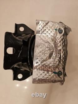 2014-2019 Chevrolet Silverado 1500 5.3L Front Passenger Motor Mount Oem 84175580