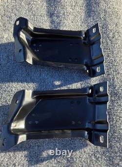 73-87 Chevy Gmc Oem 2wd Motor Mount Towers Perches C10 Pair Squarebody