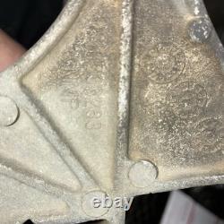 88-95 GMC Chevy SBC 4.3 5.0 5.7 TBI Power Steering Alternator Bracket 10233233