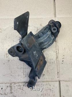 96-07 Pontiac Buick Chevy GM 3.8L Engine Mount Idler Pulley Bracket 24507211