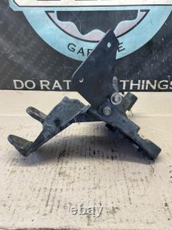 96-07 Pontiac Buick Chevy GM 3.8L Engine Mount Idler Pulley Bracket 24507211 96-07 Pontiac Buick Chevy GM 3.8L Engine Mount Idler Pulley Bracket 24507211