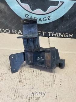 96-07 Pontiac Buick Chevy GM 3.8L Engine Mount Idler Pulley Bracket 24507211 96-07 Pontiac Buick Chevy GM 3.8L Engine Mount Idler Pulley Bracket 24507211