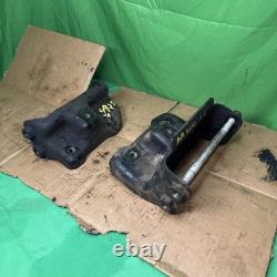 99-06 Silverado 5.3L Pair Left LH Right RH Motor Engine Mounts Bracket OEM WTY