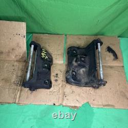 99-06 Silverado 5.3L Pair Left LH Right RH Motor Engine Mounts Bracket OEM WTY
