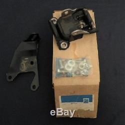 B NOS 65-68 Chevy Impala Caprice Bel Air Camaro Nova LH Engine Mount 3988989