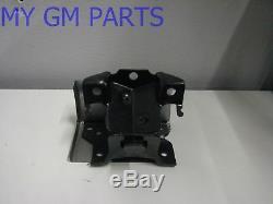 Duramax Diesel Passenger Side Motor Engine Mount Right 2001-2010 Truck 15829220