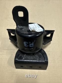 NEW OEM Passenger Side Engine Mount GM (96535510)2004-2008 Chevrolet
