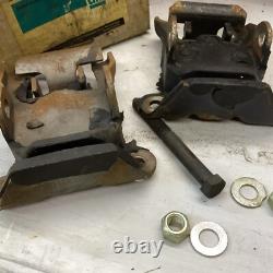 NOS Pair Chevrolet Motor Mounts 3990914 Chevelle Camaro Chevy II 64-69