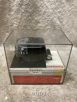 Vintage NOS GM Automobile Dash Compass w mount / New in Box / 98335